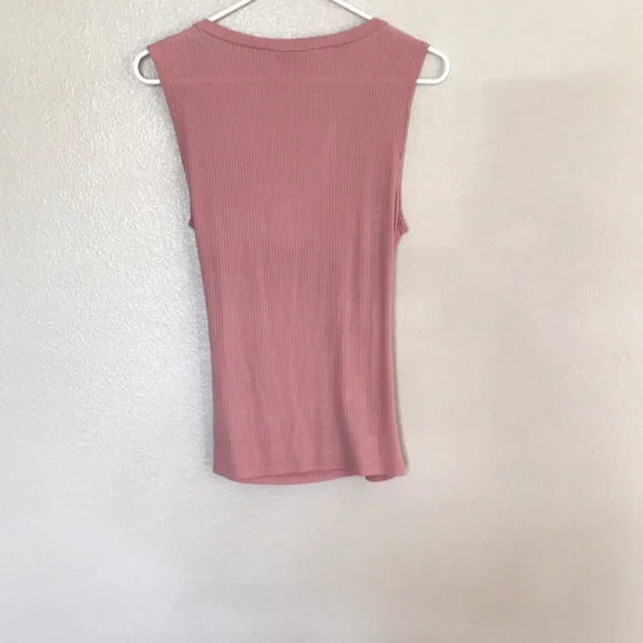 Top - Picture 3 of 4